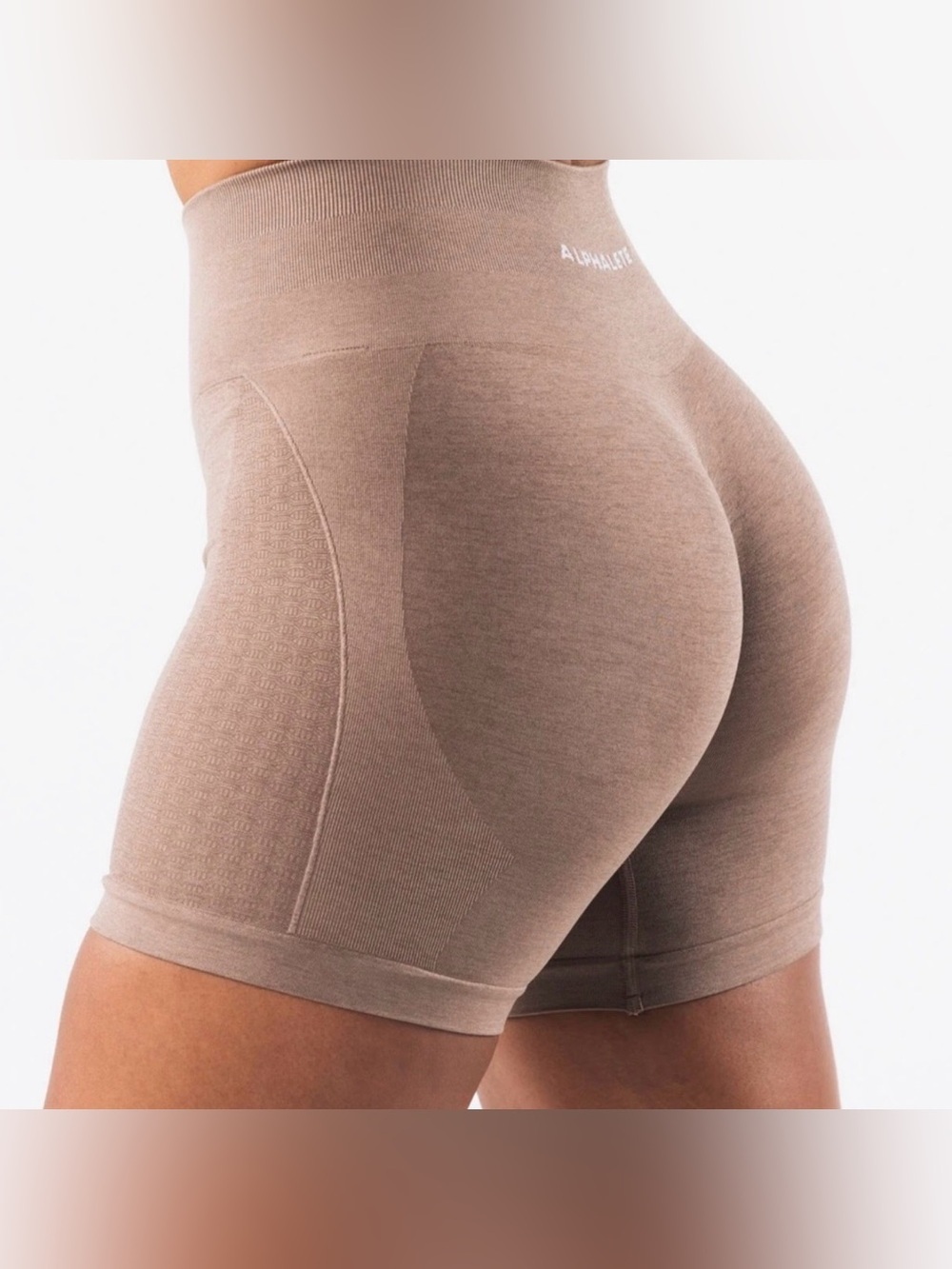 🆕Alphalete - Amplify seamless scrunch contour shorts 5”